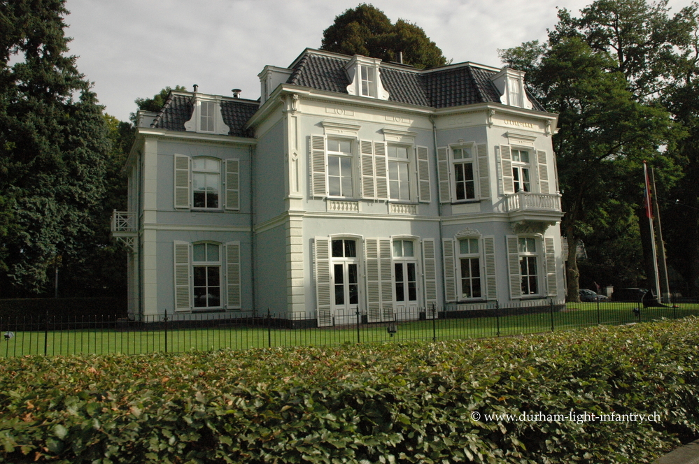Ecke Utrechtseweg - Stationsweg steht diese wundervolle Haus, in welchem sich währen der Schlacht um Oosterbeek ein Field Hospital der 21st Independent eingerichtet wurde.